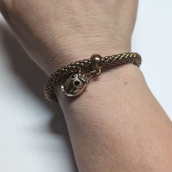 416 Gold Mesh Beaded Stretch Snap with Owl Oil Diffuser Charm - Picture 1 of 5